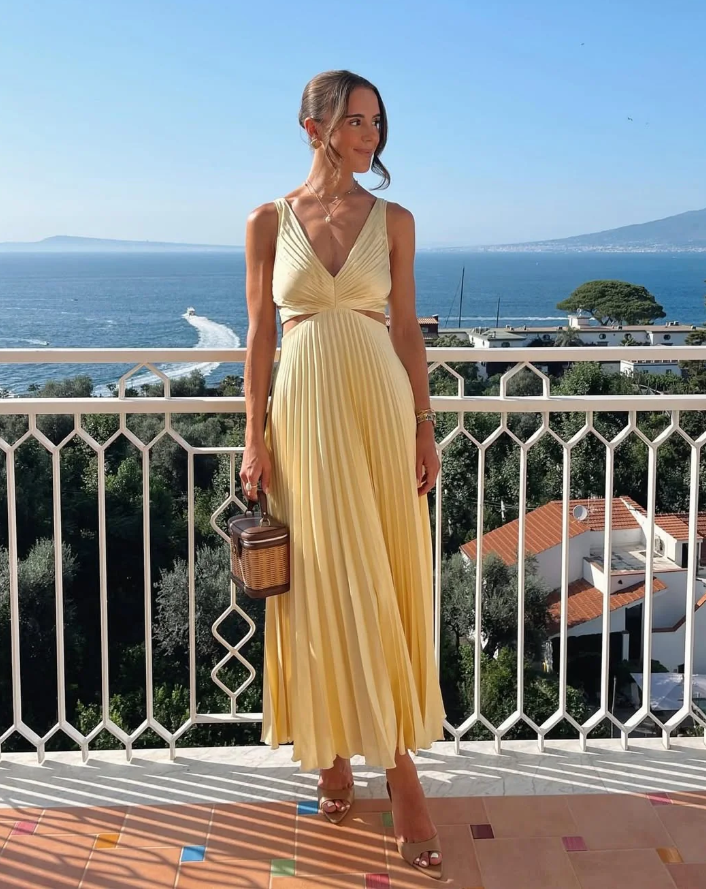 Anna | Elegant Pleated Summer Dress