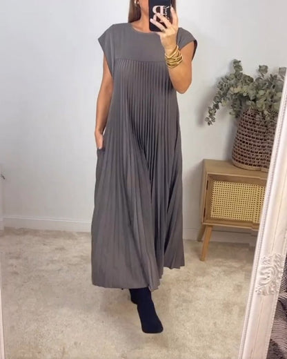 Linda | Stylish Flowing Pleated  Dress