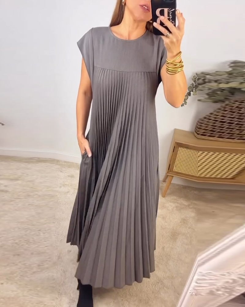 Linda | Stylish Flowing Pleated  Dress