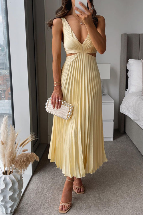 Anna | Elegant Pleated Summer Dress