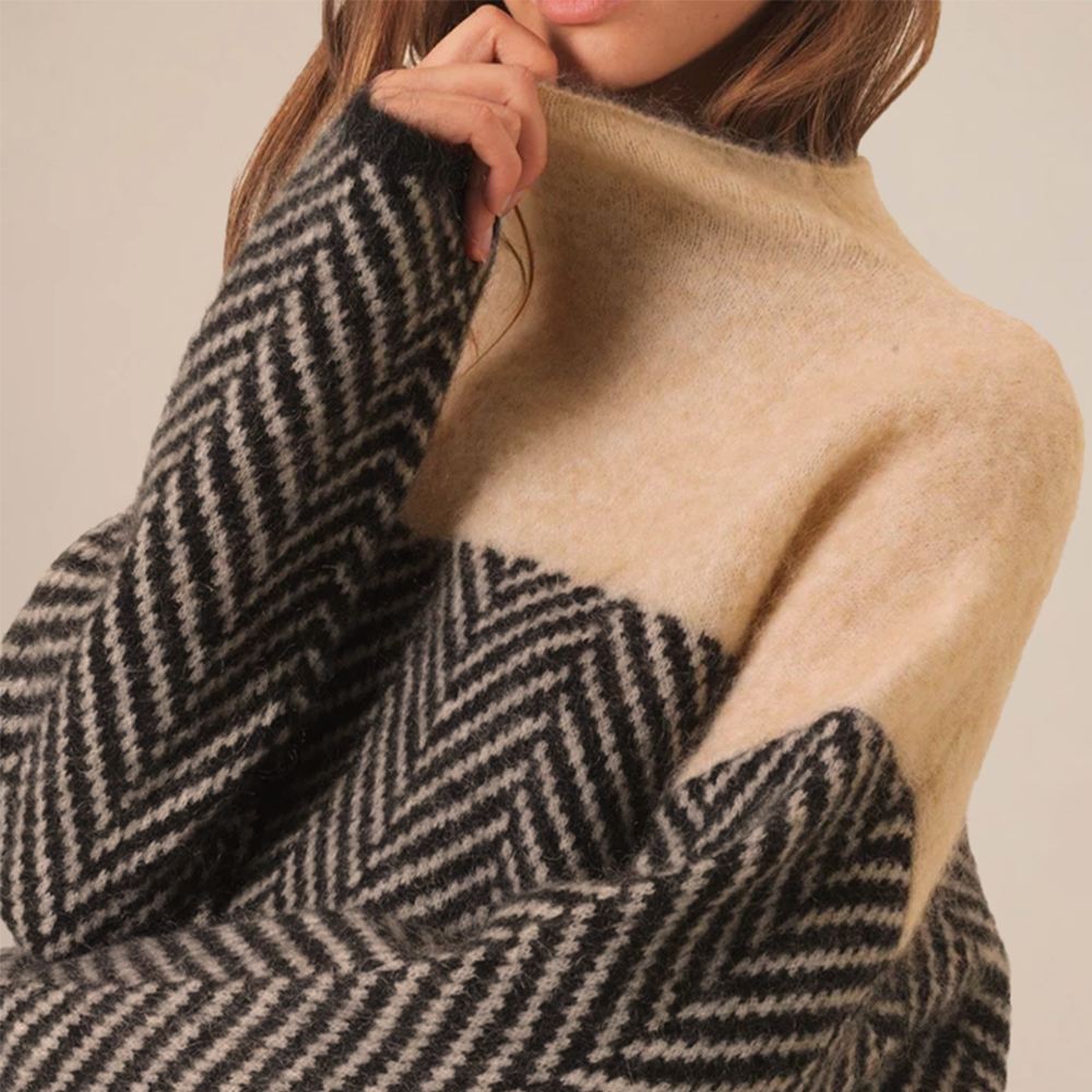 Kiki™ - Cashmere Turtleneck