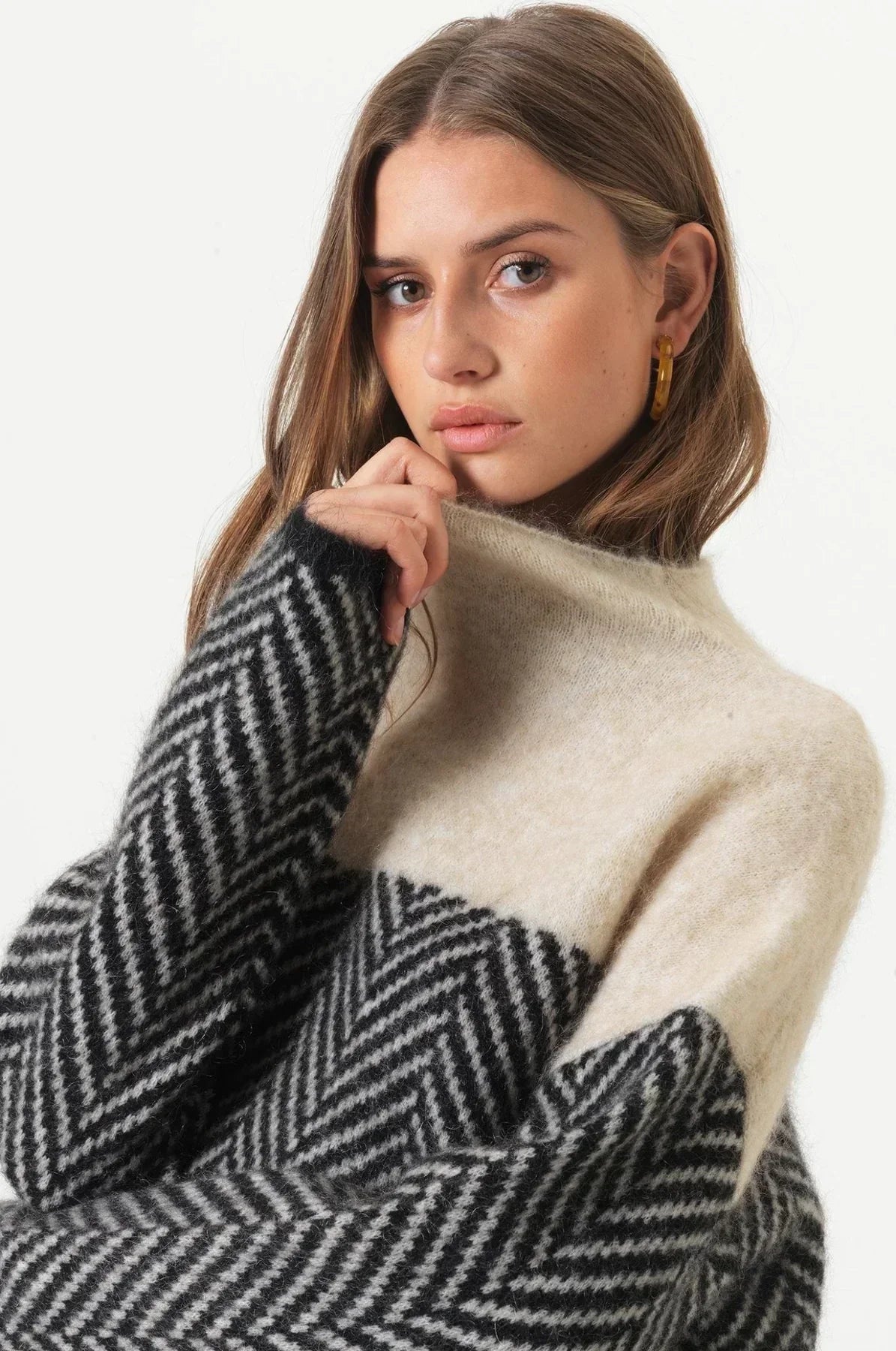 Kiki™ - Cashmere Turtleneck