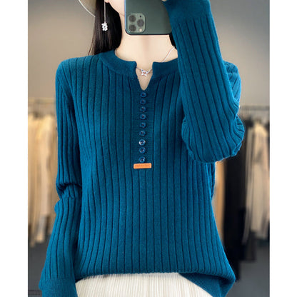 Rene™ | Knitted pullover with V-neck